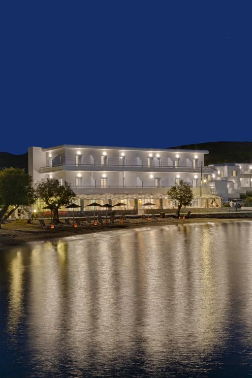 "Di Mare" Hotel & Suites Posidhonía Esterno foto