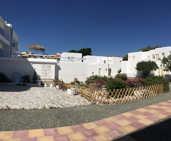 "Di Mare" Hotel & Suites Posidhonía Esterno foto